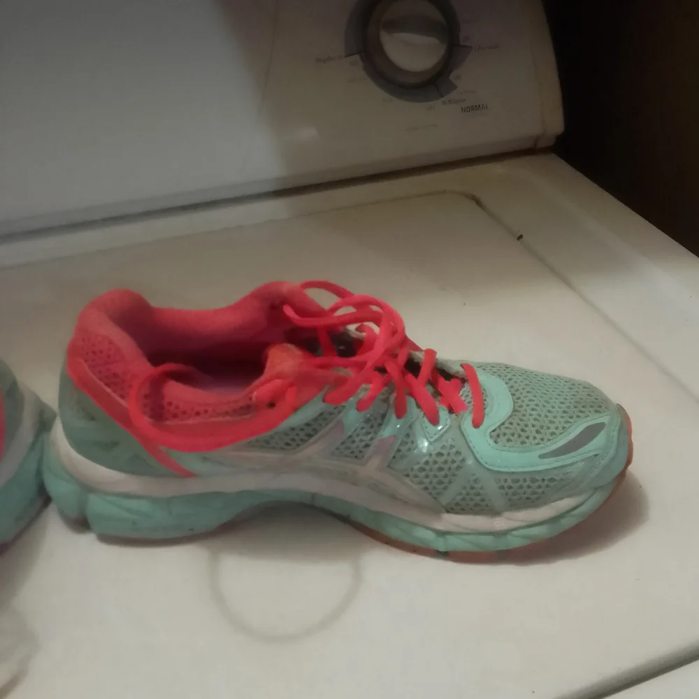 ASICS Women's‎ Athletic Shoes - Teal and Pink